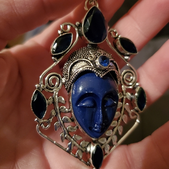 New Carved Blue Goddess Face Blue Topaz 925 Silver Pendant. - Picture 9 of 9